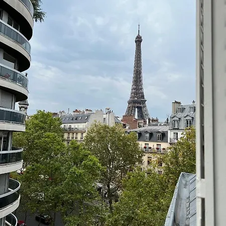 Alma - Amazing Eiffel Tower View Hotel *