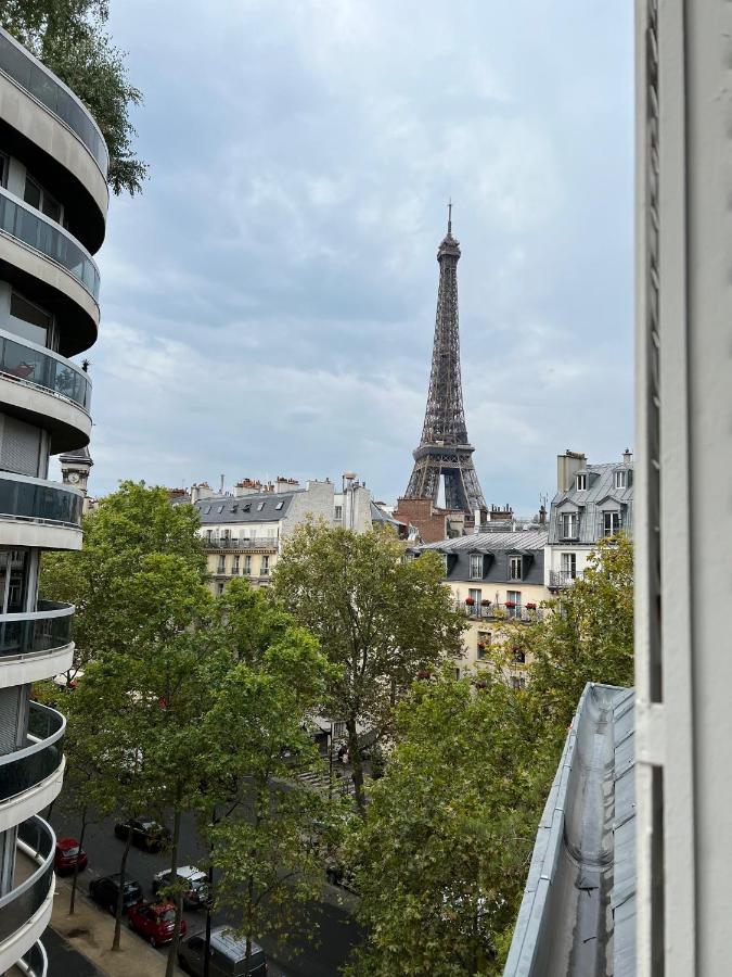 Alma - Amazing Eiffel Tower View Hotel *